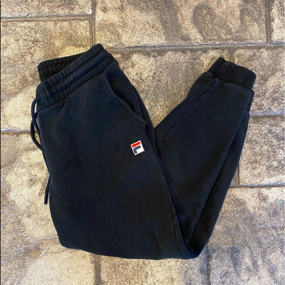 FILA BLACK SWEATPANTS SIZE SMALL